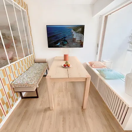 Au Coeur De Avec Balcon Et A 10 Min A Pied Apartmán Deauville