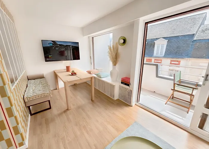 Au Coeur De Avec Balcon Et A 10 Min A Pied *