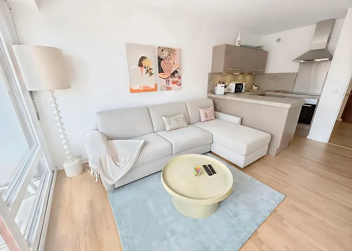 Apartman Au Coeur De Avec Balcon Et A 10 Min A Pied Deauville