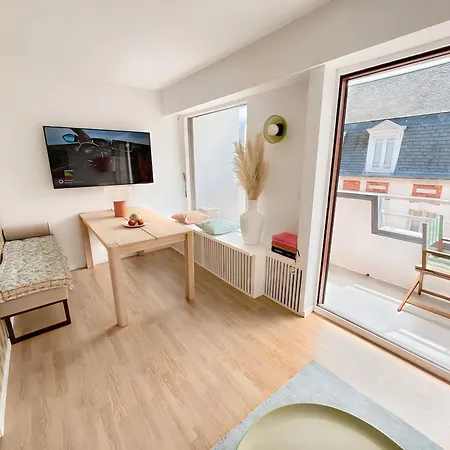 Au Cœur De Avec Balcon Et à 10 Min à Pied *