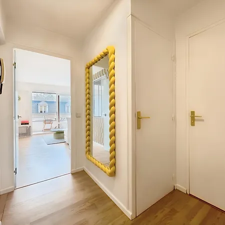 Au Cœur De Avec Balcon Et à 10 Min à Pied * Deauville