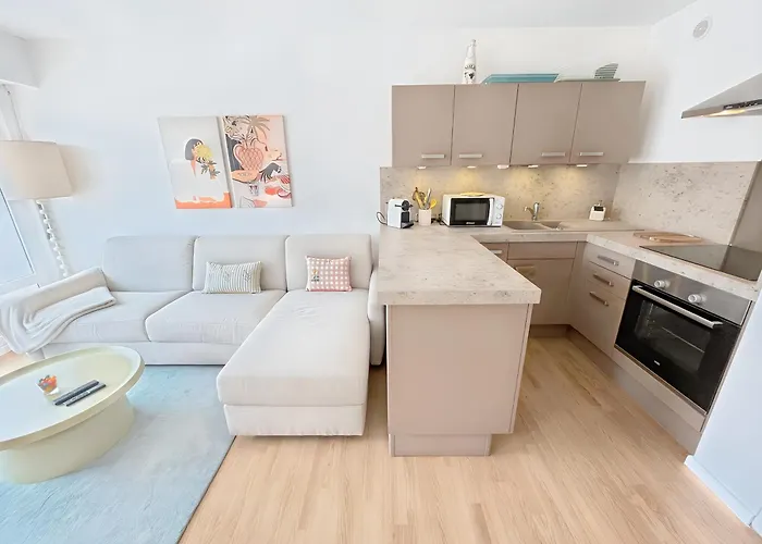 Au Coeur De Avec Balcon Et A 10 Min A Pied Appartement