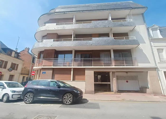 Au Coeur De Avec Balcon Et A 10 Min A Pied *